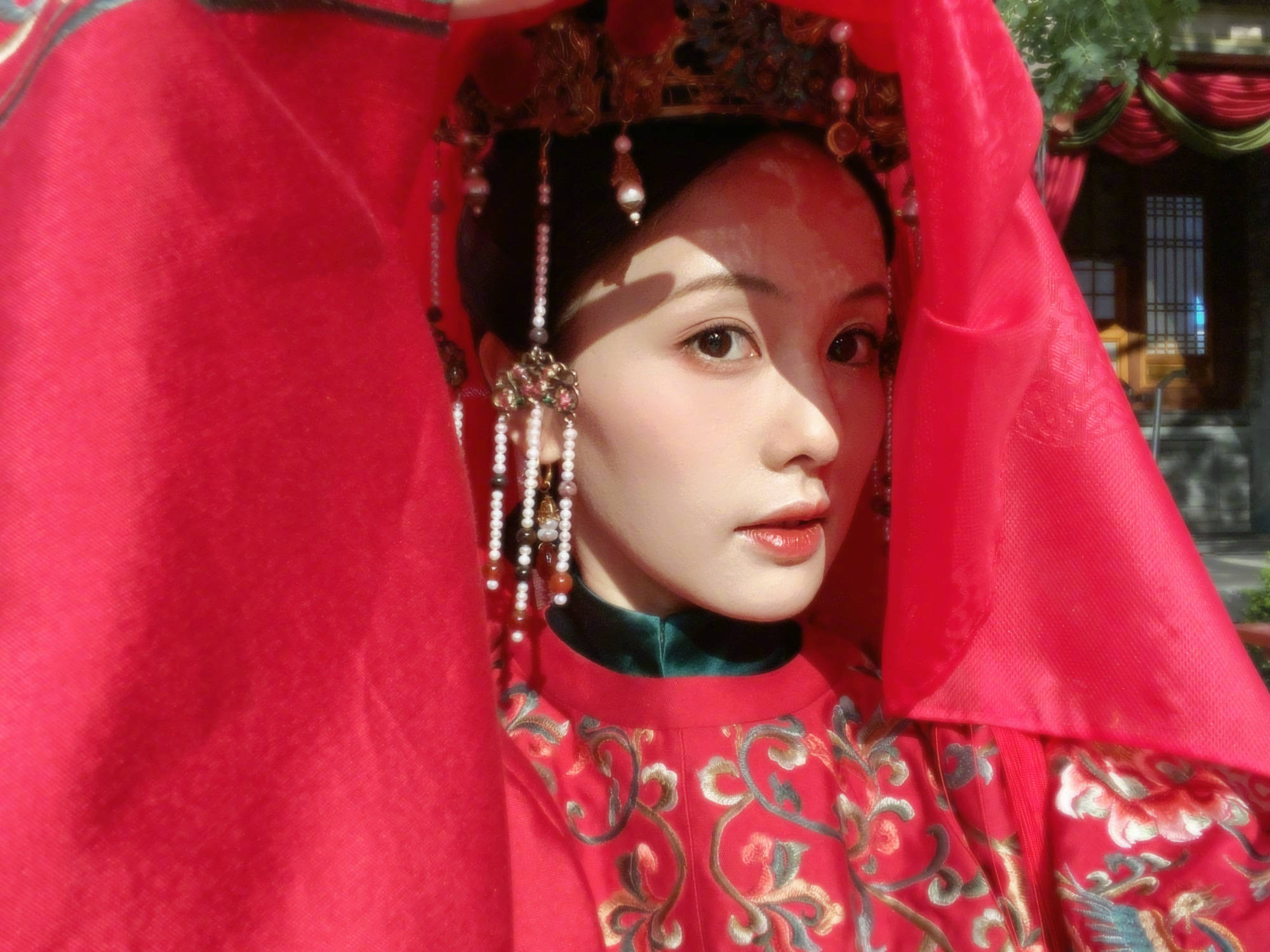 微博|白鹿晒《玉楼春》大婚造型，古典婚服太美了