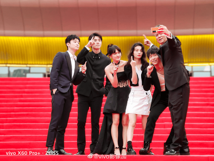 青年|大咖云集，圆满落幕！FIRST青年电影展公布十大荣誉名单