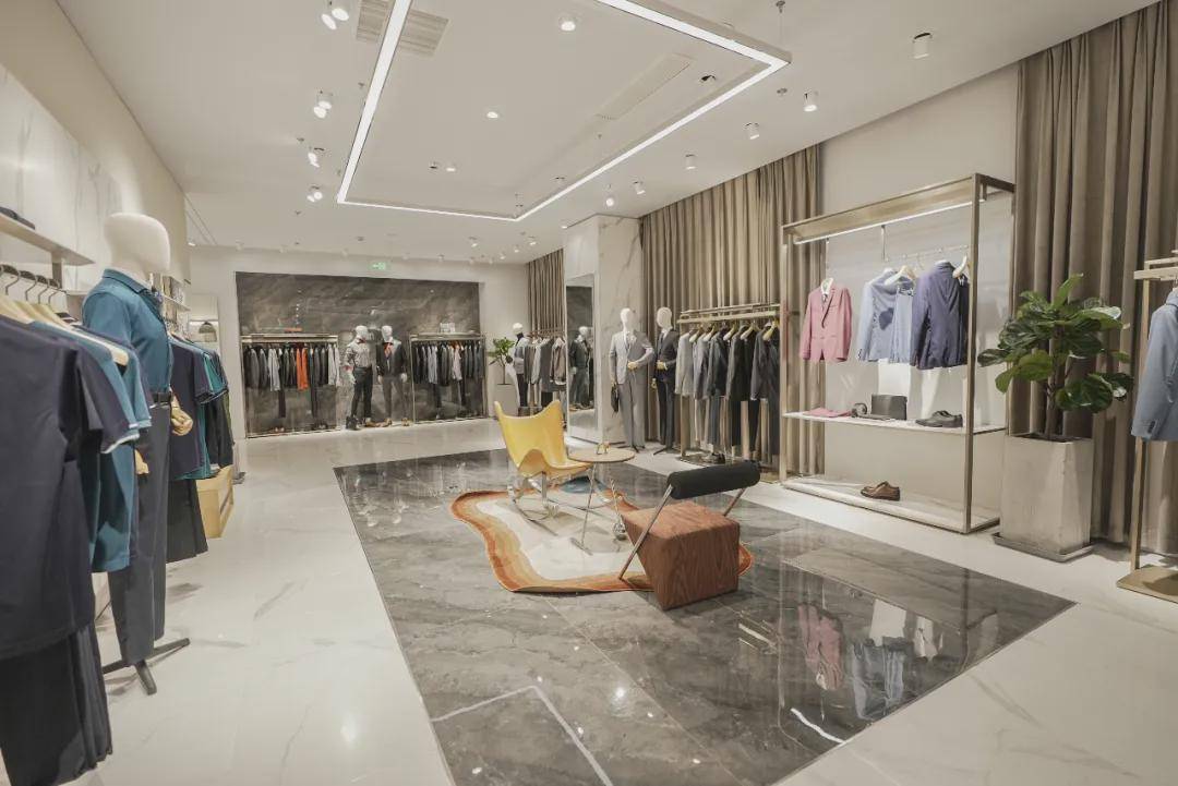 男装|从新物种@KB SPACE，看劲霸男装的新零售“进化”