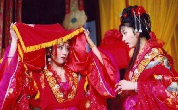 扮演者|《上错花轿嫁对郎》播出18年，3个主角都是二婚，配角成最大赢家