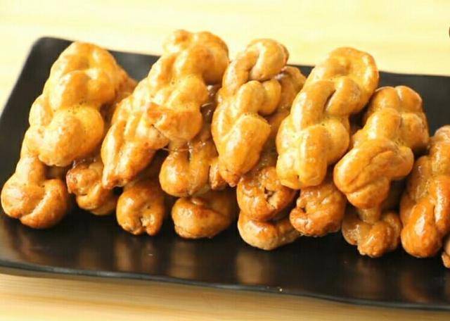 长条|教你不用油不用水和面做小麻花，吃起来味道都不一样