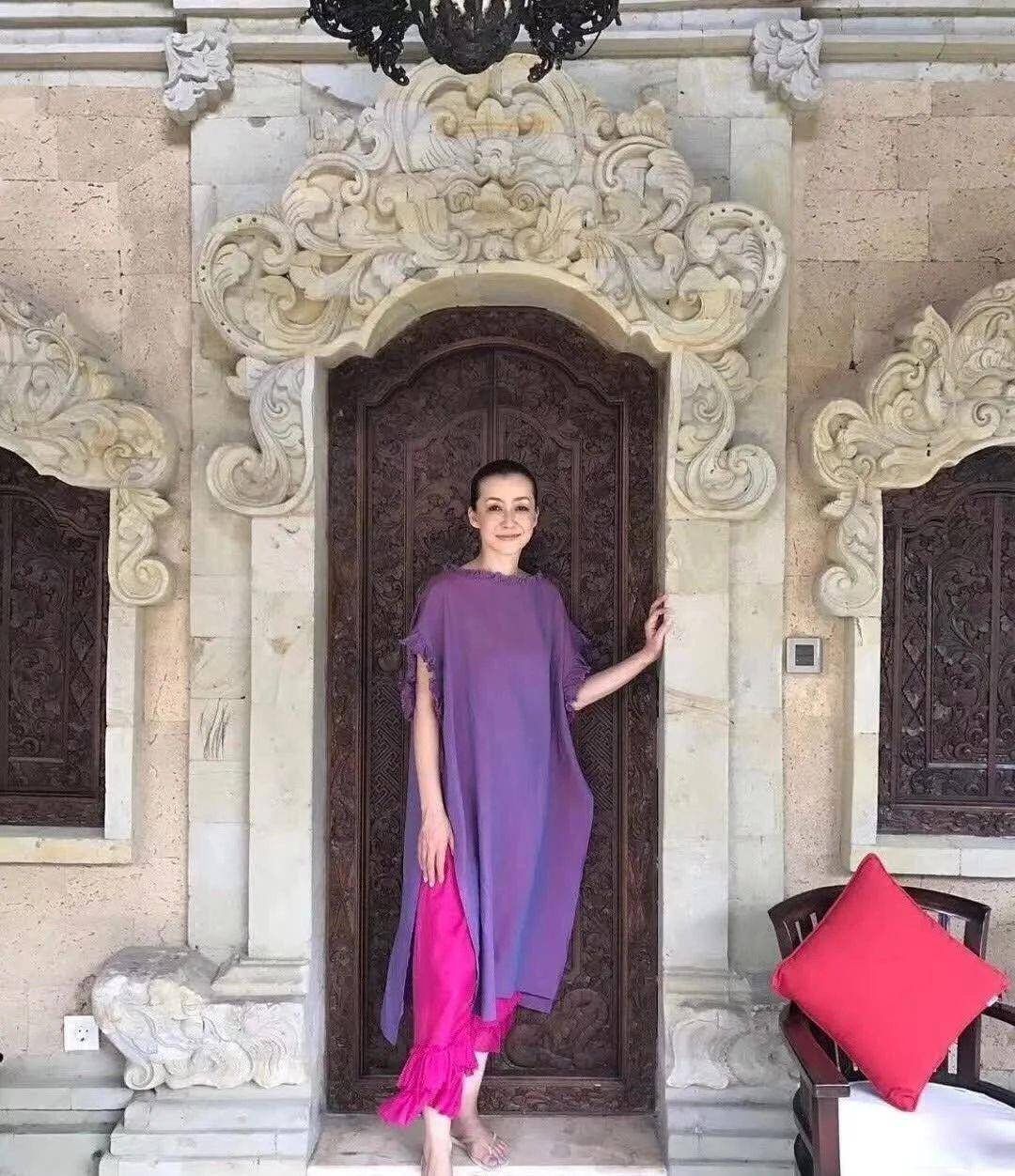 颜色|60多岁的女人，多穿这种素雅裙！遮肉藏肚时髦洋气，不化妆也美嫩