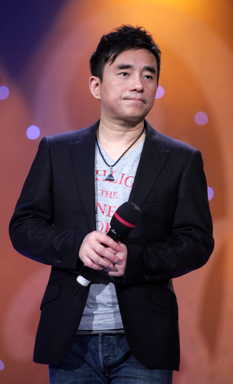 原创曾是当红主持人,包养"软饭男"16年,今整容后遗症变面目狰狞