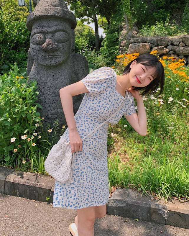 小白|连衣裙又成初秋的助攻！6条必备款时尚满分，拯救爱美的新手小白