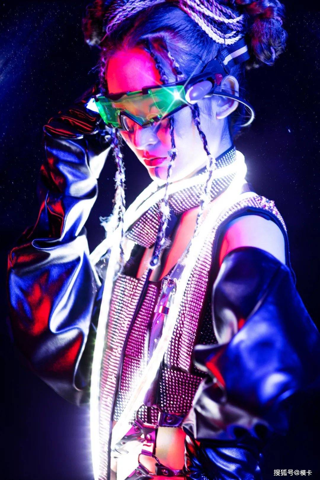 因为|刘传传：21岁，身高172cm，随性自由，自信乐观