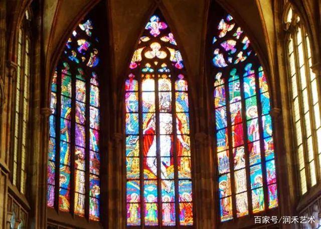 绘制在玻璃上的彩绘花窗艺术 古代人的智慧结晶 教堂 绘制在玻璃上的彩绘花窗艺术 古代人的智慧结晶 教堂