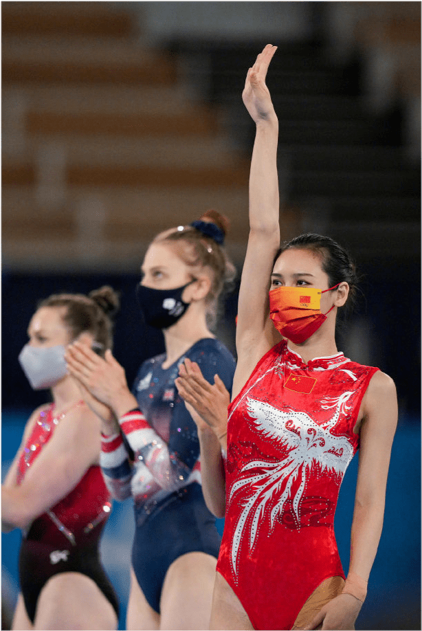 身材|花魁朱雪莹夺冠后都不得闲！穿背心秀黄金比例身材，明星脸真该爆红