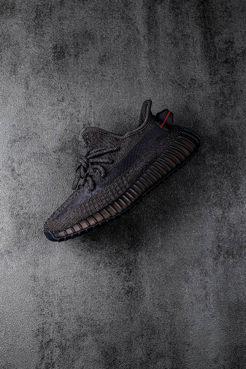 入手|阿迪真把 Yeezy 价格打下来了！满天星跌了一万多！销量全线暴涨！