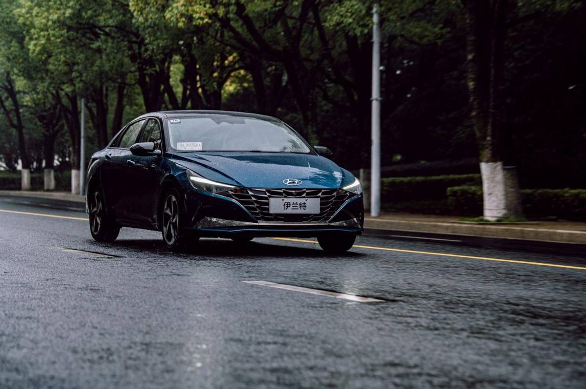 A级车也不缺高级感 伊兰特尽显工业设计之美 卡罗拉