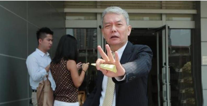 人在江湖身不由己他是黑帮老大纵横几十年最终成功退出江湖