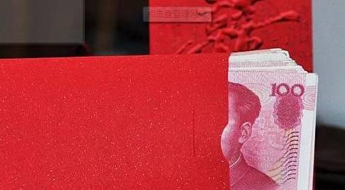 因为|小姑子生二胎俺送五千，听到七岁侄女说的话，俺拿起钱转身就走！