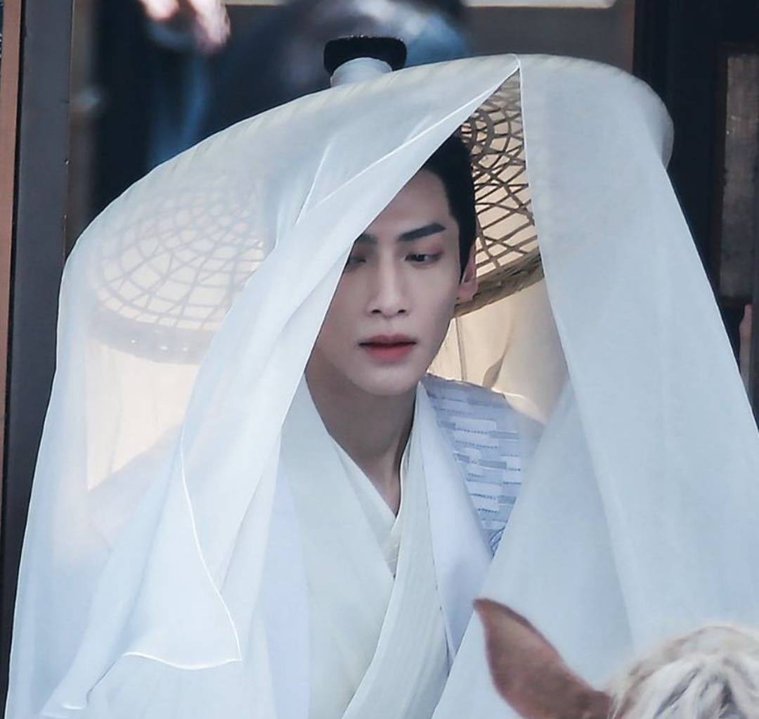 墨燃|《皓衣行》定档8月20，空降热搜，该真一回了