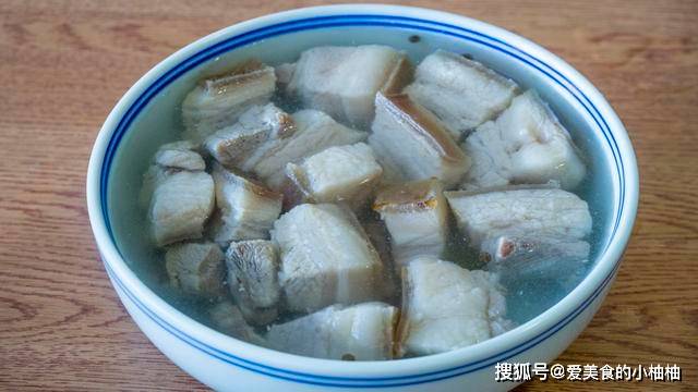 入口|五花肉这样做太好吃,一次秘制2斤,入口即化,吃一次就念念不忘