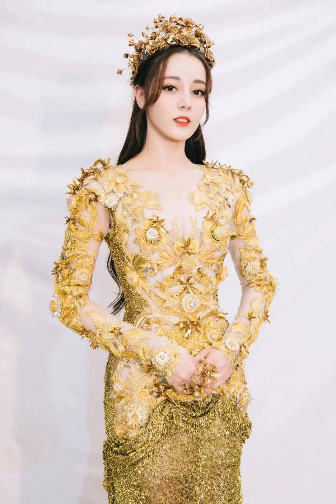 品牌|快把裤子脱掉！今夏最撩人的“法式裙”，显瘦绝绝子！