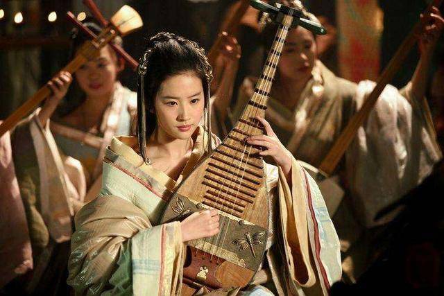 原创我住长江头君住长江尾落魄老翁与妙龄歌姬的千年相思