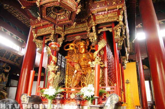 原创杭州灵隐寺雄伟壮观历史文化意义深厚是重点文物保护单位