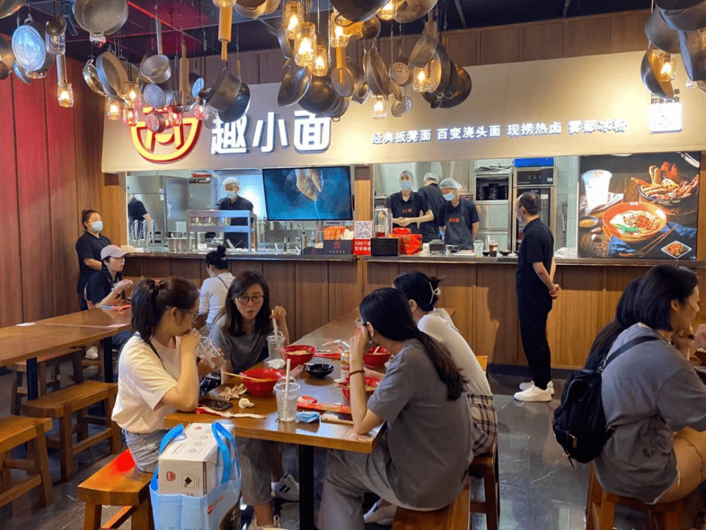 陆正耀面馆开业一碗面条将掀起补贴大战