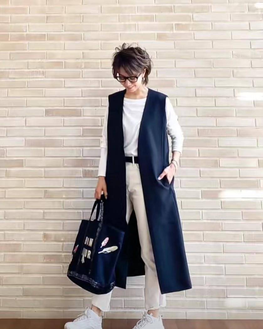 材质|50岁女人穿不出高级感?学日本主妇从“三要素”穿法,时尚且年轻