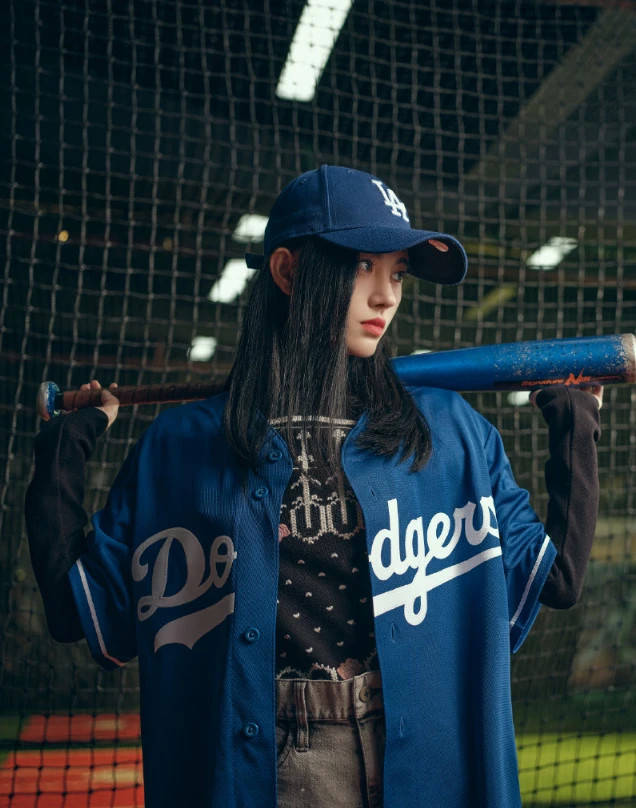 身材|鞠婧祎运动大片上线，当看到她的全身照，确定身高不足1米6？