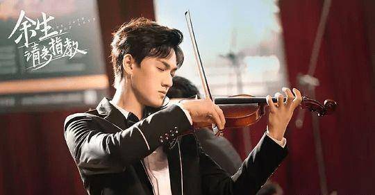 因为|芒果台坐不住了！一举打出“王炸组合剧”，肖战杨紫能否拯救收视