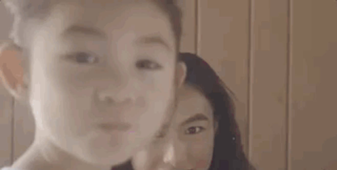 秦舒培|陈冠希女儿绘画作品被融入到服装里,销售所得将捐赠,正能量满满