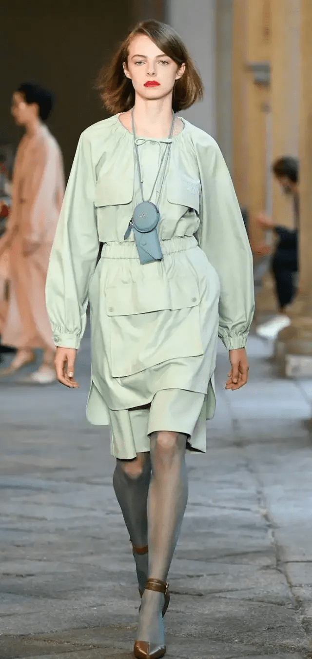 金盏花|想要人群中一眼看到你?选对这几个颜色,谁穿谁美