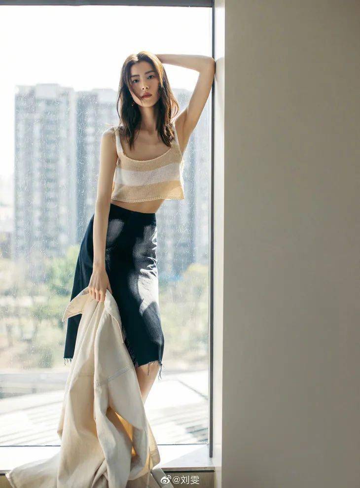 夏天|刘雯的背心，我穿也能这么好看？