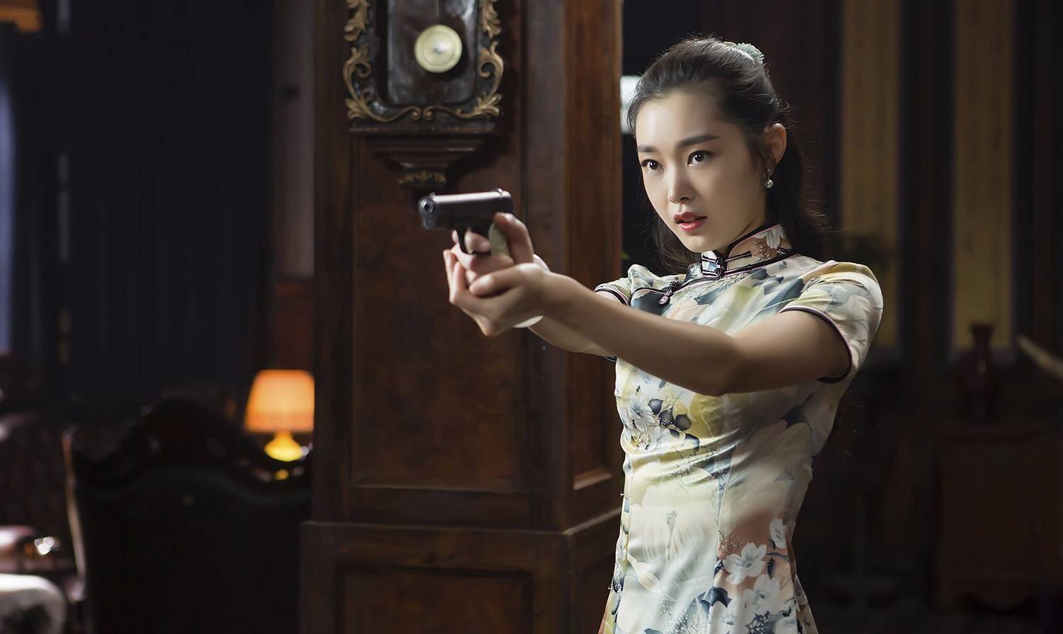 王鸥,王丽坤,宋轶主演过多部谍战剧,谁是真正的"特工女王"?