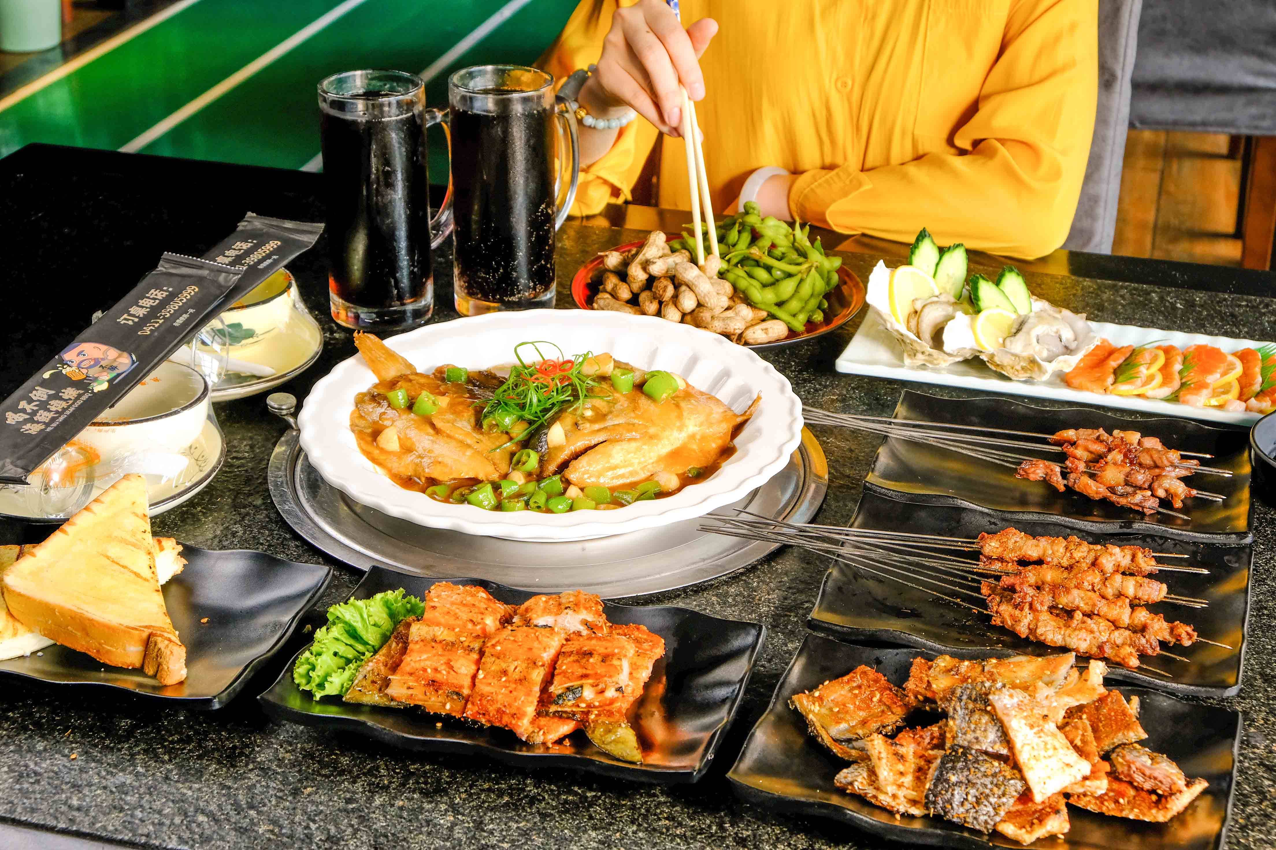 吃u优选美食探店分享地道吉林烧烤味儿喝不倒海鲜烧烤大排档