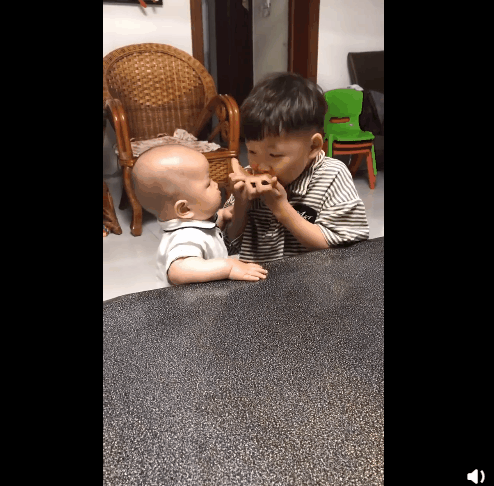 玩具|二胎家庭什么样？这才是二胎老母亲，最真实的感受！