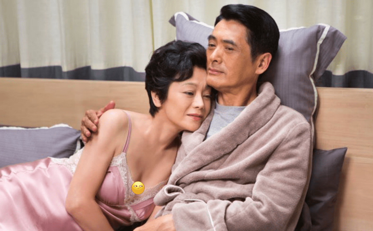 身材|张艾嘉的身材可不像是快70岁，与周润发相拥，更显女人柔情