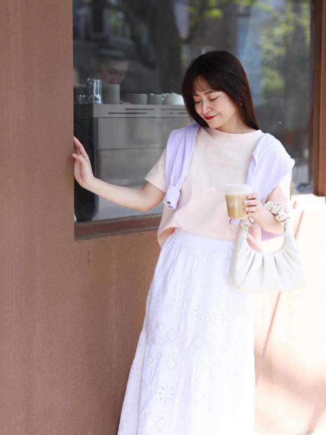 服装|谁说小个子想穿出气质很难?只有155cm的身高,穿上长裙显高显瘦