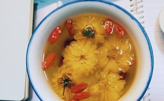 症状|“肝硬化”越来越多?医生提醒:这类“蔬菜”是“祸首”,要忌口