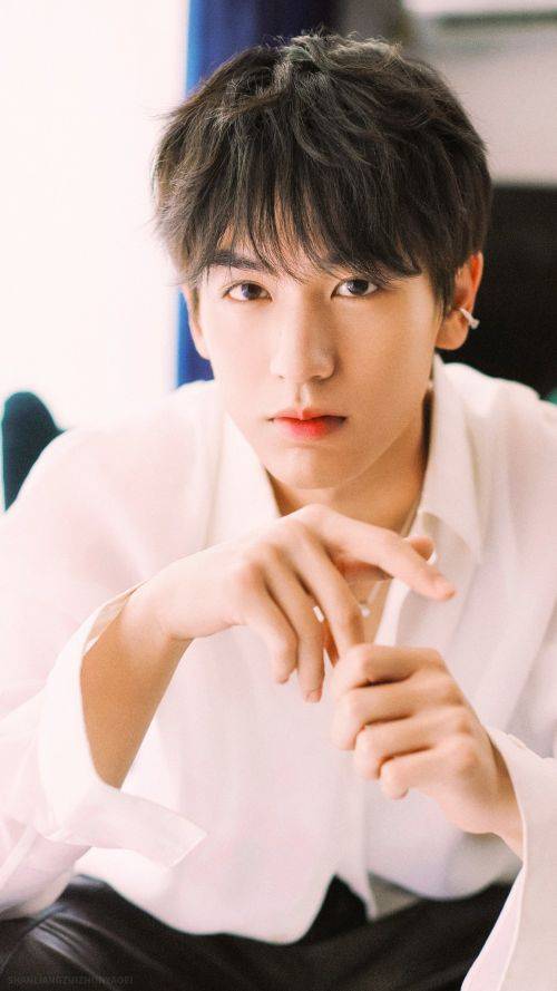 张凌赫|娱乐消息：迪丽热巴 杨幂 张翰 吴京 蔡徐坤 陆柯燃