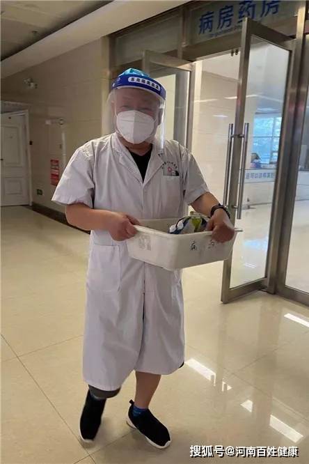 物资|药学部那些默默付出的人，感动着你我