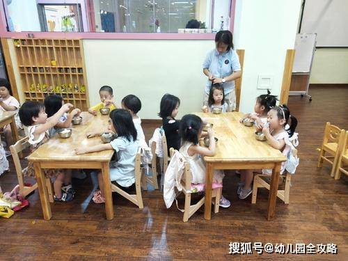 家长|送孩子上幼儿园：不宜早不宜晚，幼儿园老师都希望是这个时间段！
