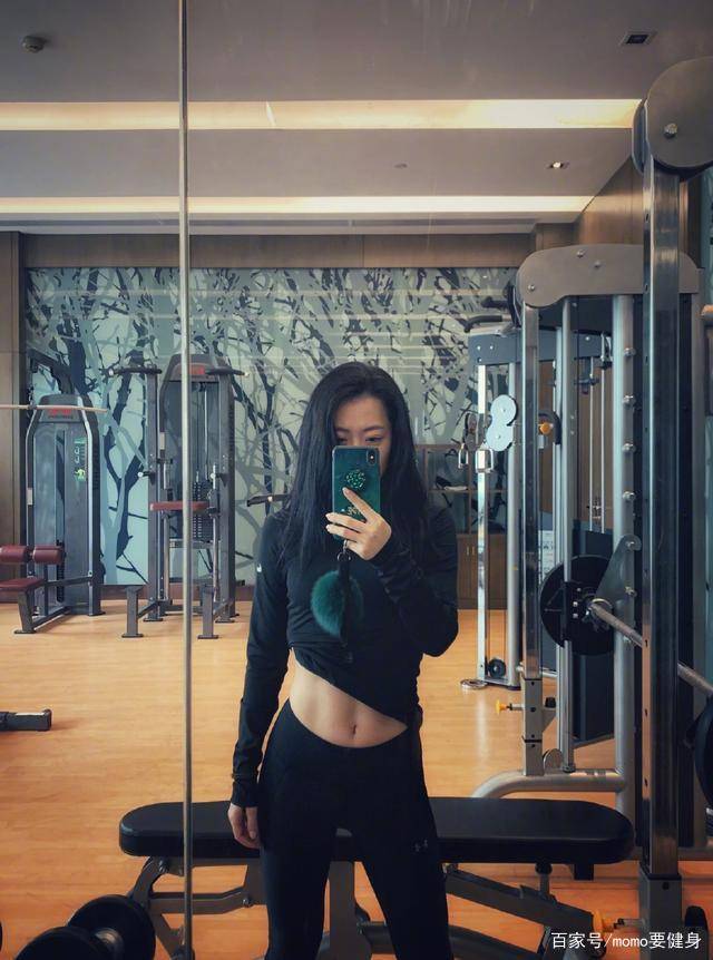 身材|白冰生娃后身材还这么好?瓜子脸+小蛮腰,气质高贵叫人羡慕