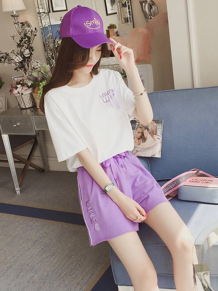 夏天|迷上了紫色系的3款衣服,今夏最火爆的颜色就是它了