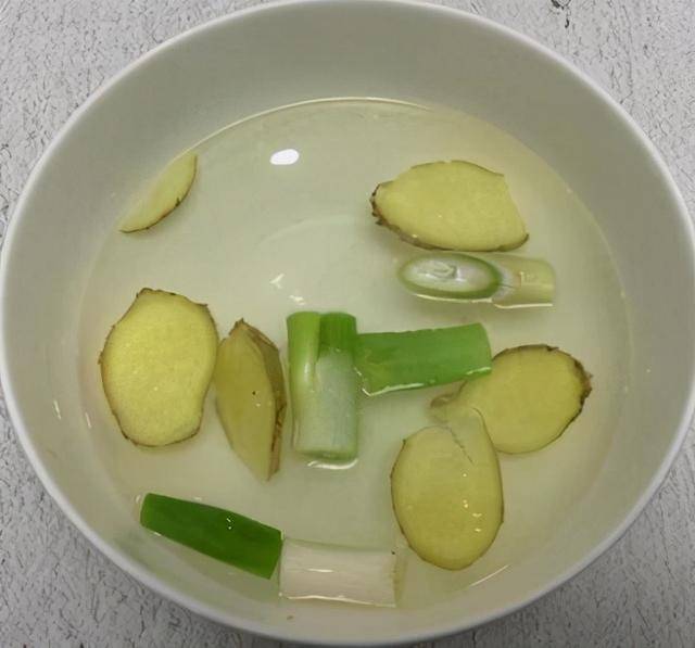 天气|早餐在家吃馄饨，学会这样调馅儿，鲜美入味，比买的还香