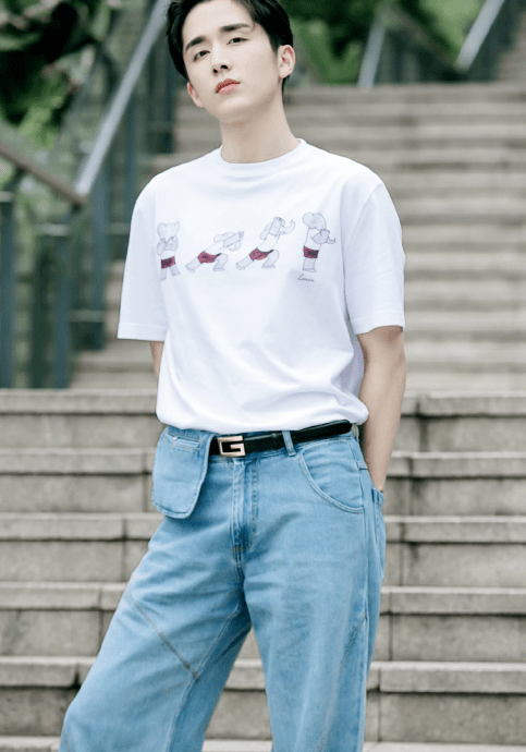 张新成|新势力演员张新成,颜值俘获大批少女粉,这身材完全是衣架子