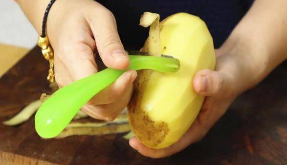 土豆加鸡蛋加玉米 2c6f90cb3afc433b9019ba79299f46b2.jpeg