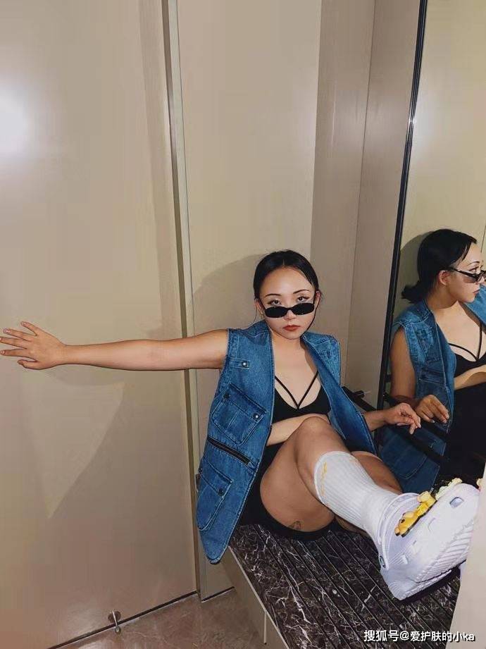 女孩子|辣目洋子胖得坦荡，体重超120斤挑战新潮装，骨子里的自信真美