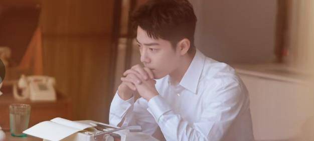 光影|肖战35秒新物料,光影之中魅力百变,评论区高质量评论笑翻人