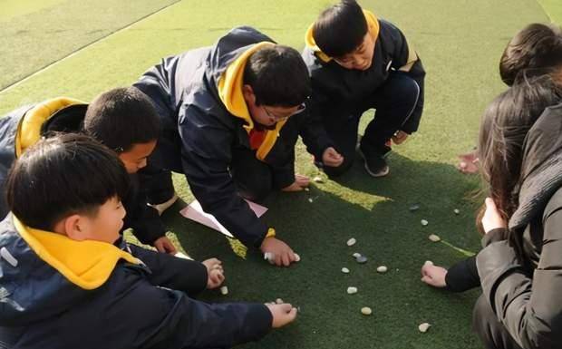 家长|教育部新答复来,将幼儿园纳入义务教育,问题有了新进展