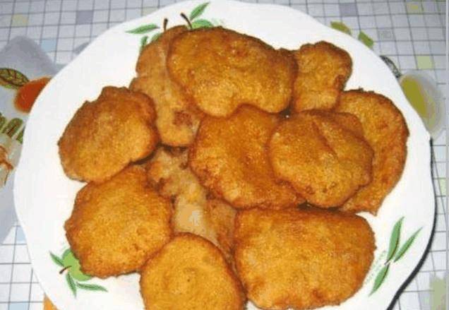 怎样做红薯饼好吃一点 bc38f417aca64f39ab4e84dd0ddcf67b.jpeg