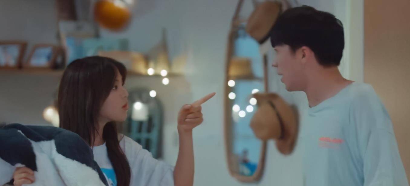 苏简|一连五部剧都是“一年合约婚姻”梗 现在的编剧都同一老师教的吗