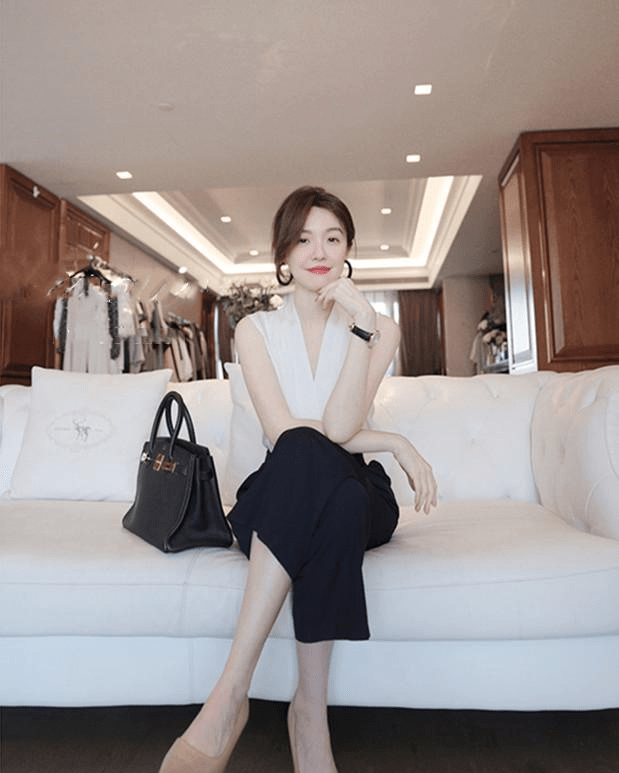 职场|穿出风格才是高手!时尚美女教你“职场穿搭术”:优雅还显高级!