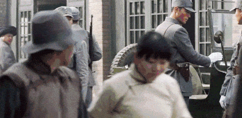 摸头杀|杨紫官宣新恋情？和顶流男友摸头杀甜到发腻