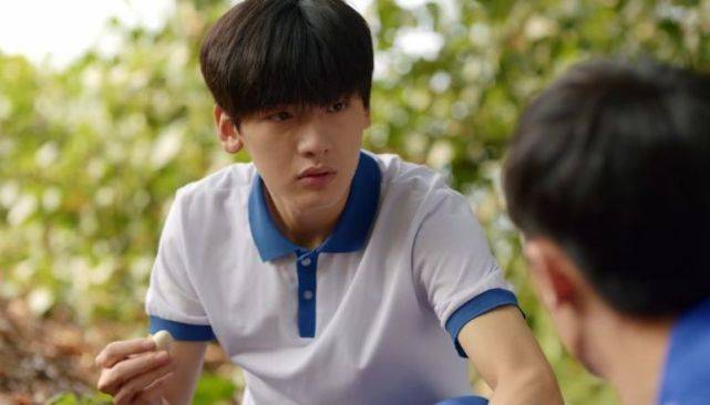 闫妮|闫妮、王砚辉新剧口碑爆了！网友：像长大版的《家有儿女》