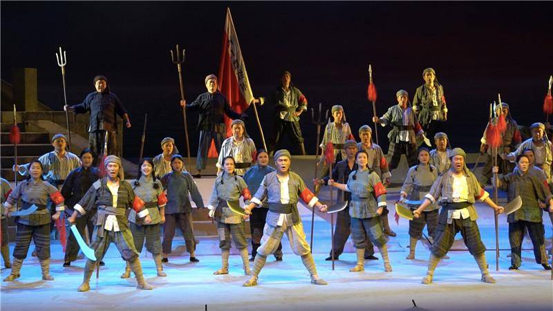 张国勇|贵阳交响乐团亮相国家大剧院携手国内一线歌唱家深情唱响＂洪湖水＂